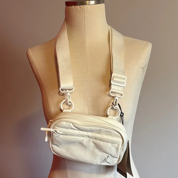 Jordan White Crossbody Bag - Picture 1 of 8
